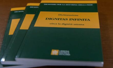 Nuevo documento vaticano detalla las ‘violaciones graves’ de la dignidad humana