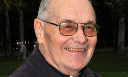 Oramos por monseñor José Angel Rovai